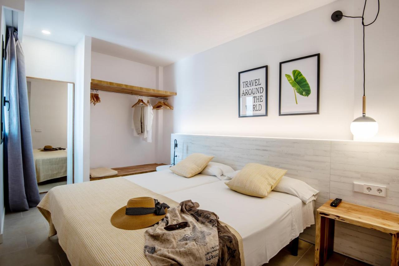 Apartamentos Es Pujols - Emar Hotels Zewnętrze zdjęcie