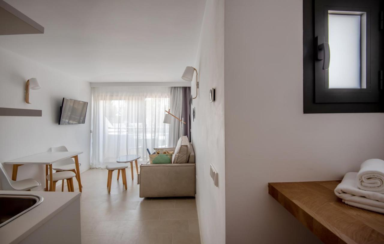 Apartamentos Es Pujols - Emar Hotels Zewnętrze zdjęcie