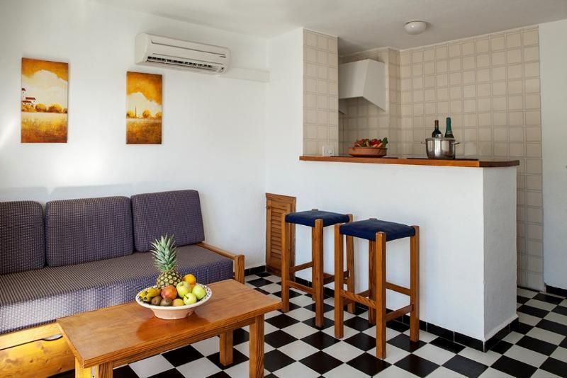 Apartamentos Es Pujols - Emar Hotels Zewnętrze zdjęcie